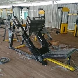 Gym Leg Press Machine