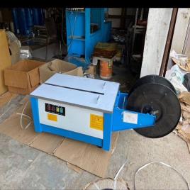 Low Table Box Strapping Machine