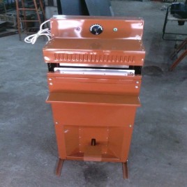 Manual Pouch Packing Machine