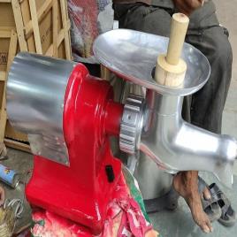 Handheld Citrus Juicer Device