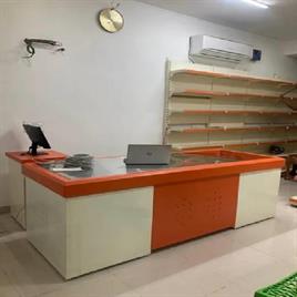 L-Shape Medical Counter