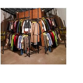 Metal Wall Mounted Boutique Display Stand