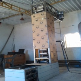 Mild Steel Industrial Bucket Elevator Conveyor