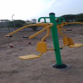 Mild Steel Yellow Shoulder Press