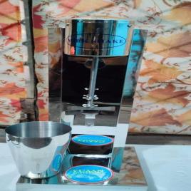 Milk Shake Maker, 10-20 Ltrs/Hour Output