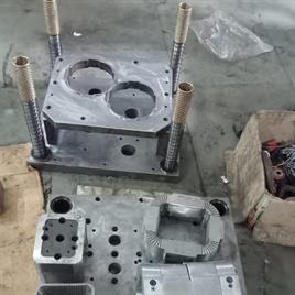 Double Cavity Container Mould Equipment