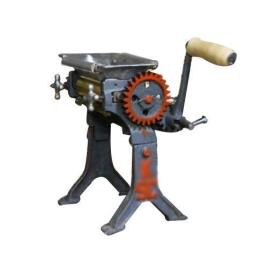 MS 2-Stage Hand Operated Noodle Equipment, 600 Kg