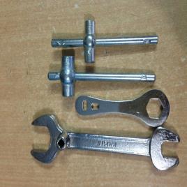 Industrial MS Cylinder Valve Tool