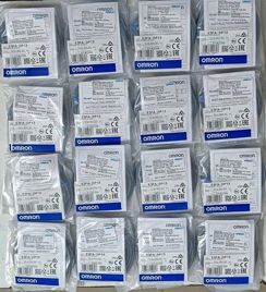 Omron E3fa-Dp13 Diffuse Photoelectric Sensor