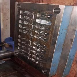 P20 Cloth Clip Mould