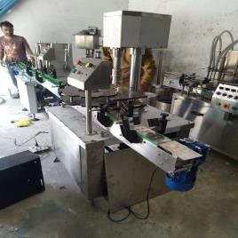 Screw Capping Machine
