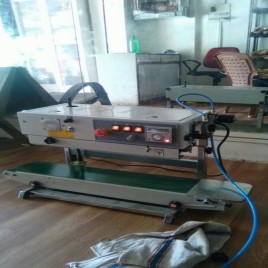 Semi-Automatic Sealing Packing Machine
