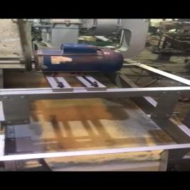 Painted Corn Grinding Machine, 600 KG