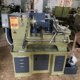 Industrial Pipe Threading Machine
