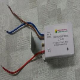 Automatic Dusk-to-Dawn Switch