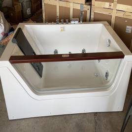 White Acrylic Jacuzzi Spa Bathtub