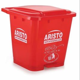 Red Outdoor Plastic Pedal Dustbin