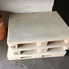 Roto Molded Storage Plastic Pallets