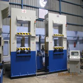 Santec Hydraulic Moulding Press