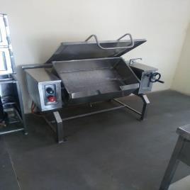 Silver Single Burner Tilting Bratt Pan