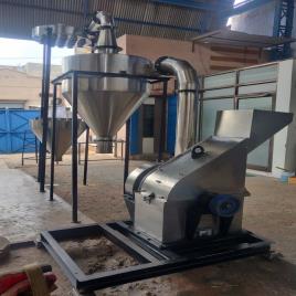 Semi-automatic Chilli Hammer Mill