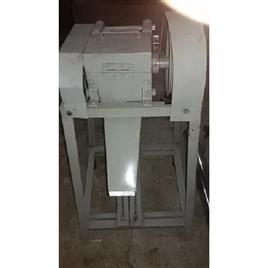 Semi-Automatic Dana Cutting Machine