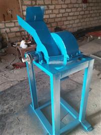 Semi-Automatic Rock Salt Grinder, 50 kg/hr