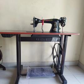 Table Top Sewing Machine