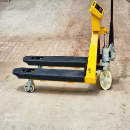 Shreeji Manual Scale Pallet Machine 2 Ton