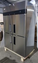 Silver Vertical Chiller Machine 4 Door