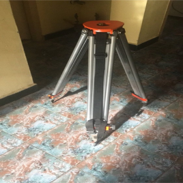 Silver Industrial Level Tripod