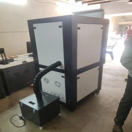 Silver Fiber Laser Cutting Machine