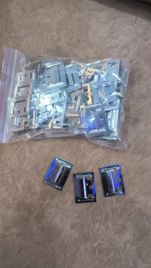 Silver Metal Interlock Clip, 0.5 Size