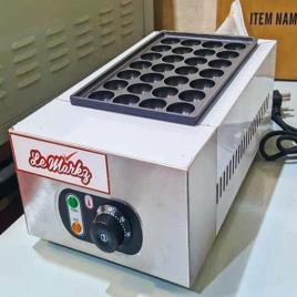 Silver 9 inch Pancake Maker