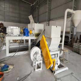 Single Shaft Industrial Shredder Machine