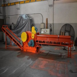 Single Shaft Wood Chipper Equipment
