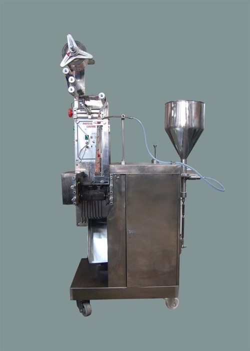 Automatic Electric Oil Pouch Packaging Machine, 1.2KW