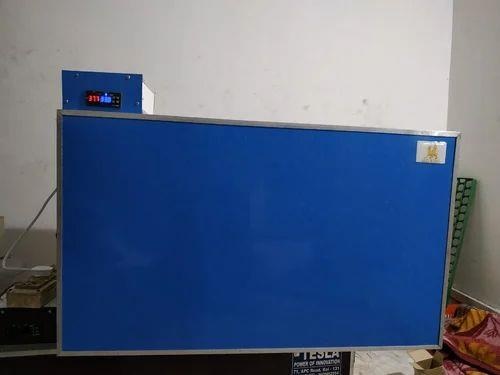 Compact Egg Incubator Machine