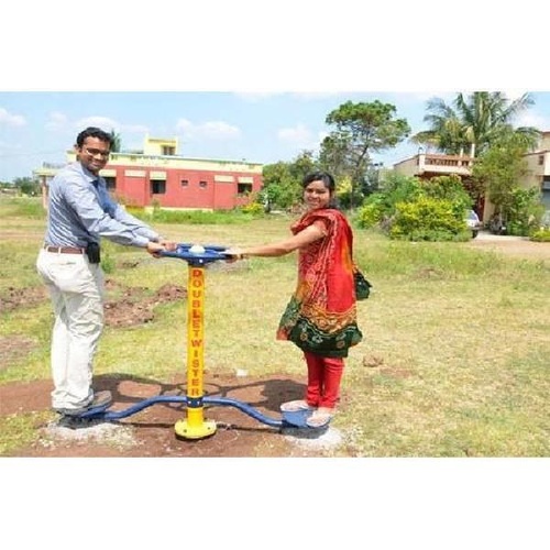 Double Twister Manual Equipment