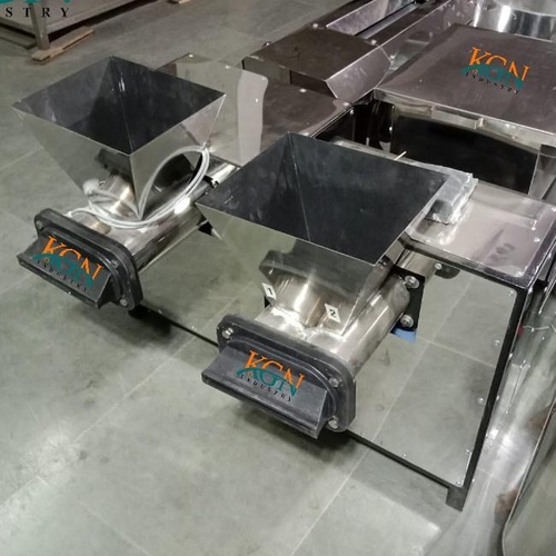 Dough Kneading and Extruder Machine