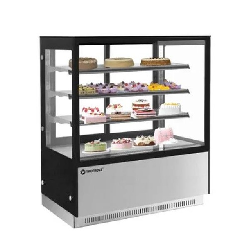 Flat Curve 3 Layer Cake Showcase