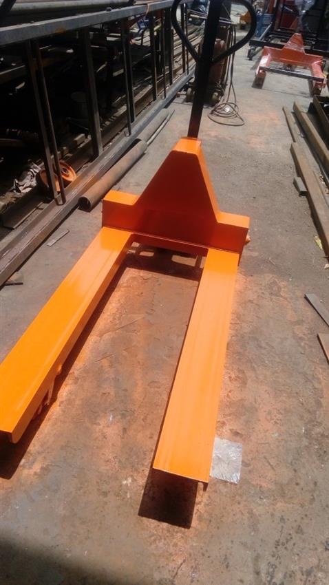 Industrial Electric Pallet Machine