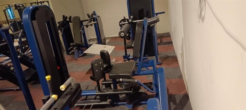 Integrated Thigh Trainer Machine