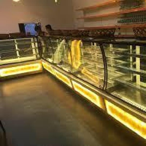 L-Shaped Counter Display