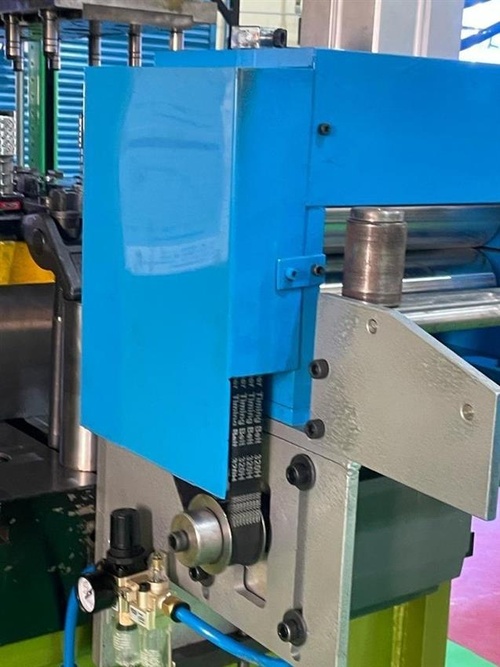 Lifting Servo Feeder