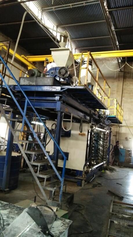 Rock and Roll Moulding Machine