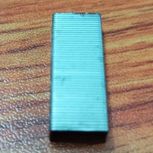 Silver Stainless Steel Office Staples, 20mm