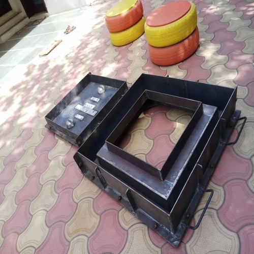 Square Polished Precast Manhole Cover Mould