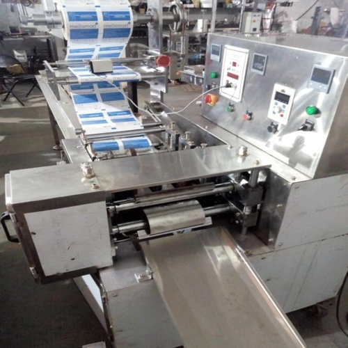 Surgical Gloves Packaging Machine