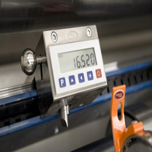 Tidland Digital Measurement Device, Garment Application